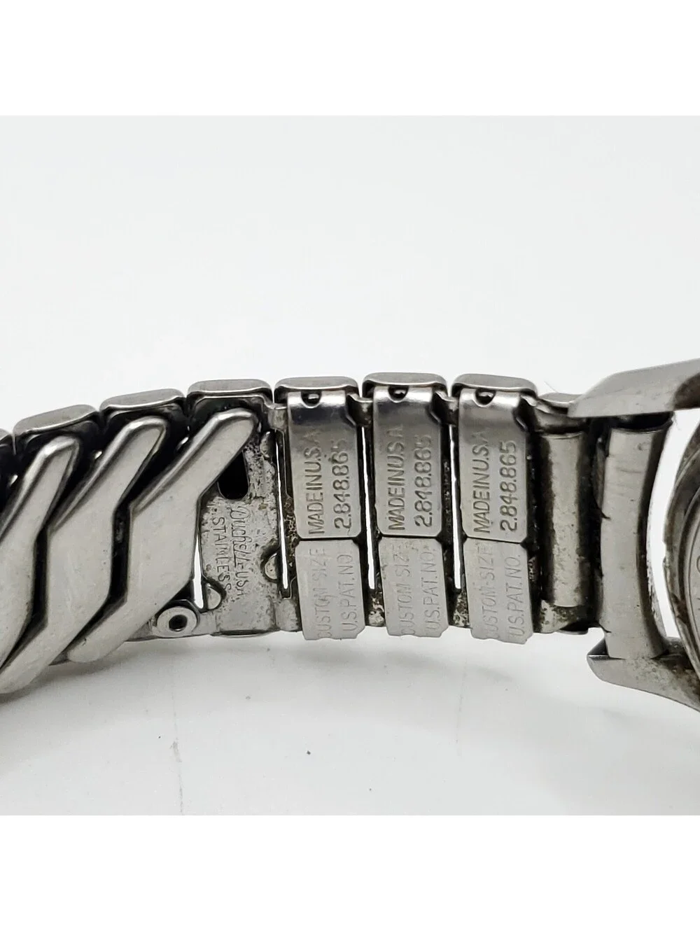 Vintage 1961 Bulova Waterproof 32mm Mechanical Watch Running Silver Tone M1